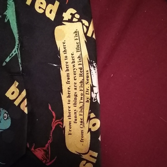 Tie - Picture 3 of 4